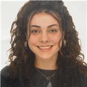 profesora de las anteriores asignaturas a niños de primaria y la ESO, tengo bachillerato social, el b2 de inglés y actualmente estoy estudiando sociología en la UV